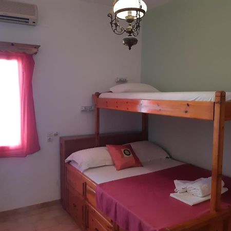 Pagali Hotel Ormos Aigialis Eksteriør billede