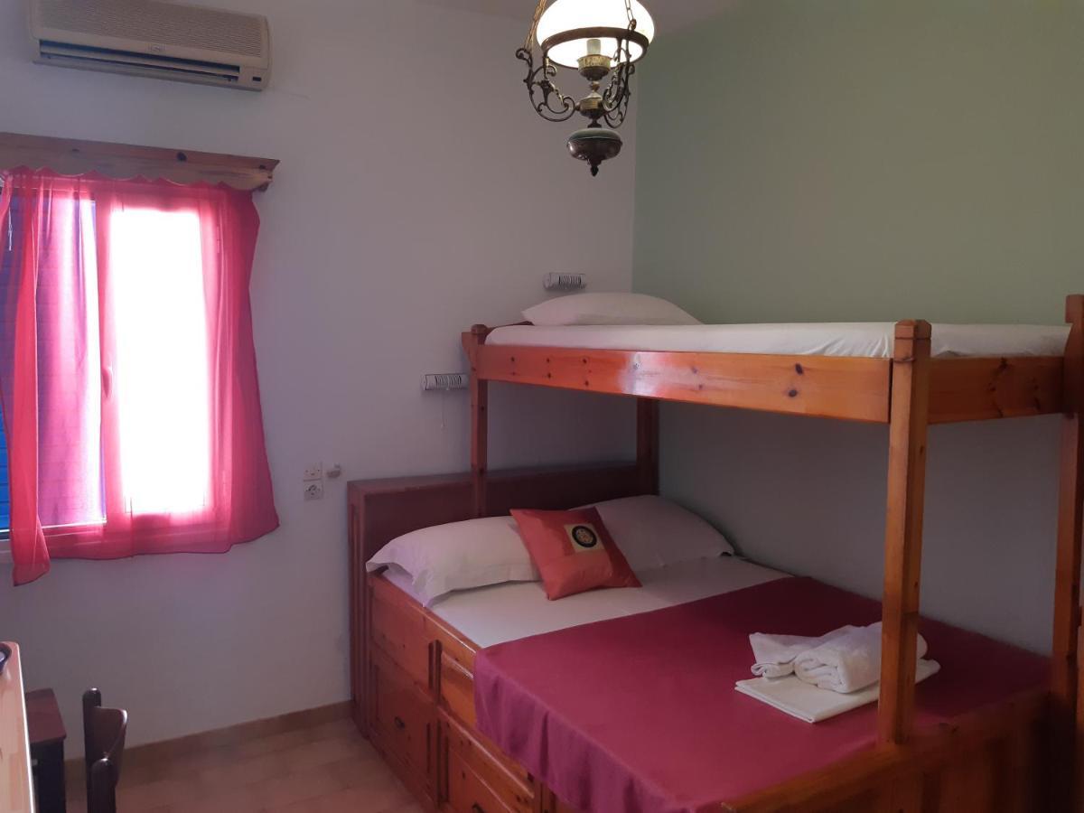 Pagali Hotel Ormos Aigialis Eksteriør billede